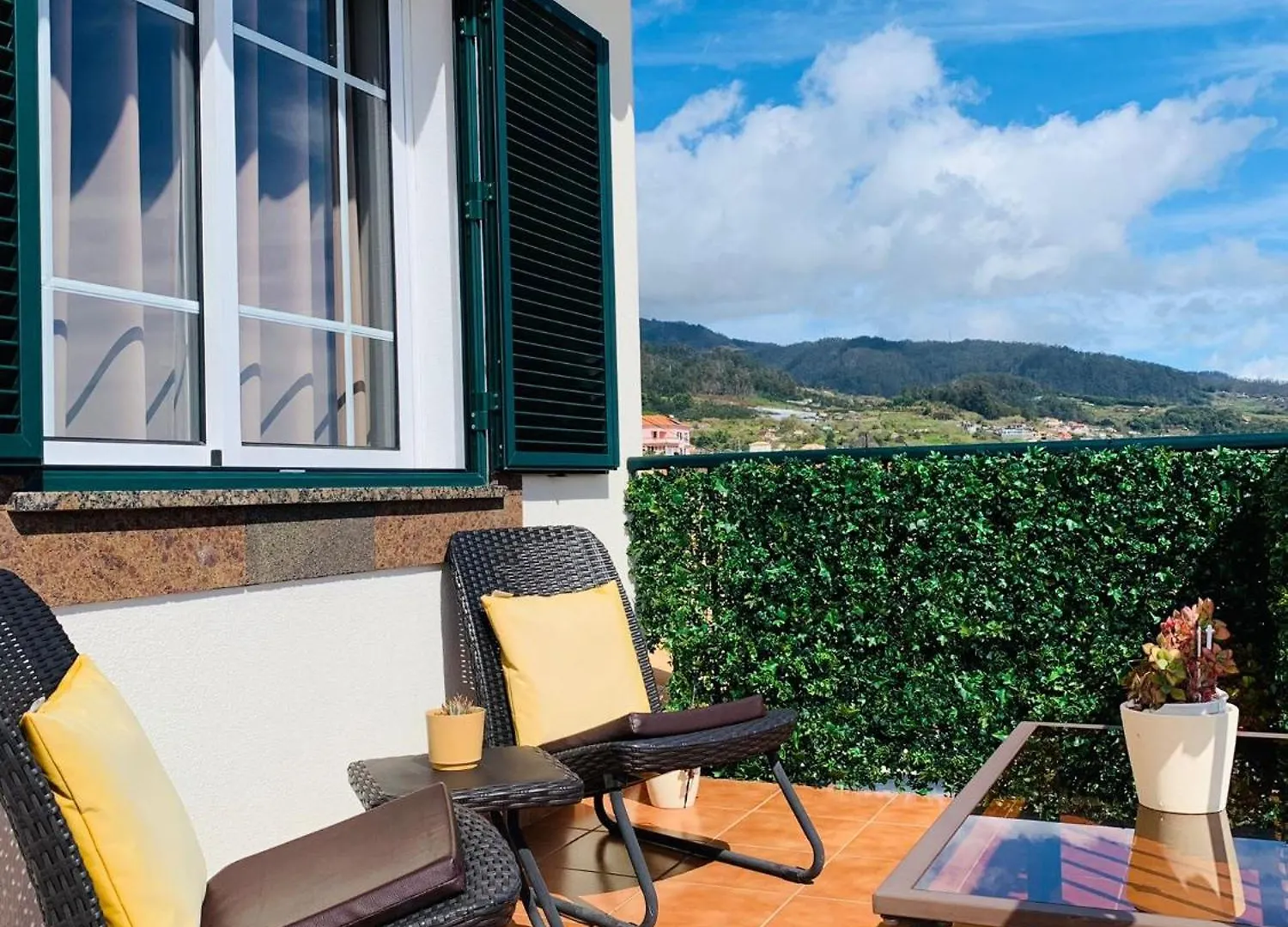 Namaste House I Hotell Relogio do Poiso